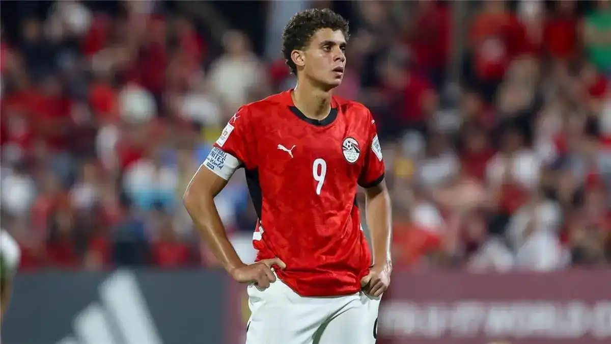 الأهلي يوافق على إعارة حمزة عبد الكريم لبرشلونة مع خيار الشراء