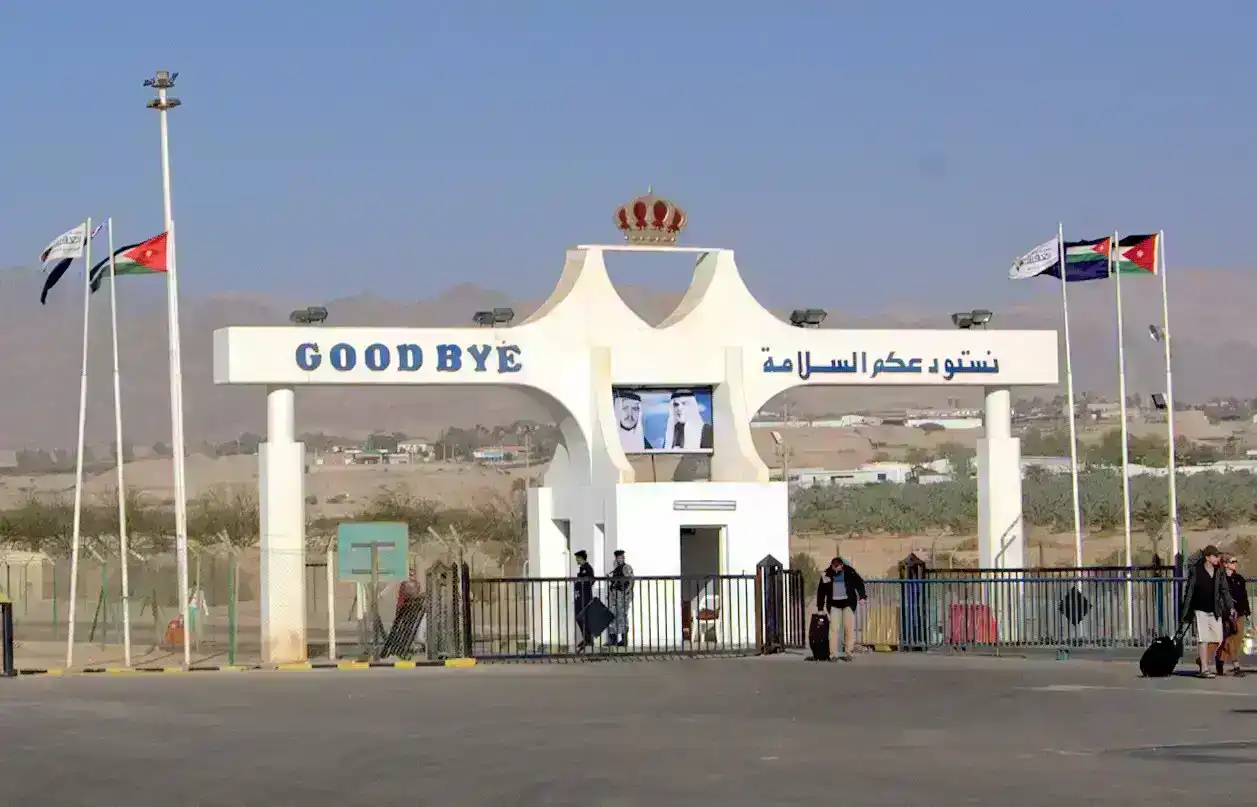عبور 25 ألف مسافر بين الأردن وفلسطين عبر معبر الكرامة خلال أسبوع